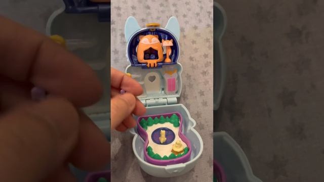 Polly Pocket Flip & Find Compact Playset (Fox)