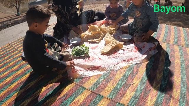 A nomadic life; a legend dealing with the treacherous Bayom and Bayom's second wife смотреть онлайн