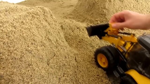 Bruder JCB 5CX Eco Backhoe Review