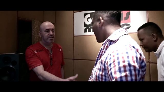 Kevin Caldas - Te Lo Pido Por Favor / versión salsa (Video Lyric) смотреть онлайн