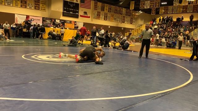 Quarterfinal - Kainoa Acia (Del Oro) 20-3 won by fall over Collin Finney (Poway) 4-2 (Fall 2:39) смотреть онлайн