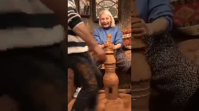 Гончарка отжигает до слёз смотреть онлайн