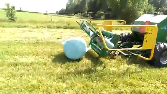 Mini Rundballen Heulage, Mini Round Baler Combi, Agronic 60/70, Reform Mounty 80, Frontschwader