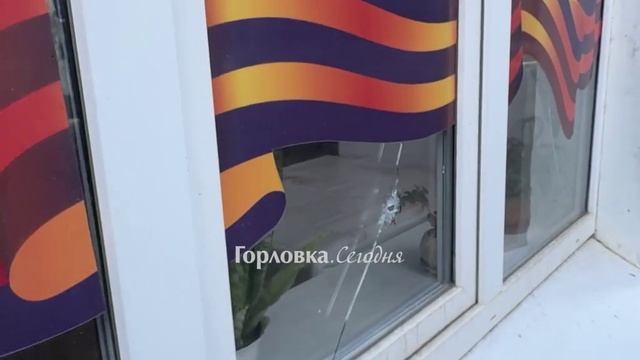 Горловка в огне: разрушения и страх — последствия обстрелов гражданской инфраструктуры смотреть онлайн