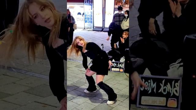 BLACK MIST: LIA. BEAUTIFUL FASCINATING [ANTIFRAGILE] HONGDAE BUSKING.