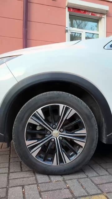 MITSUBISHI ECLIPSE CROSS смотреть онлайн