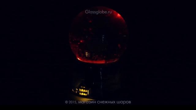 Снежный шар Домик в горах смотреть онлайн