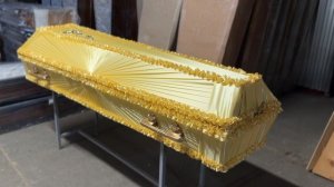 Гроб обитый тканью Луч