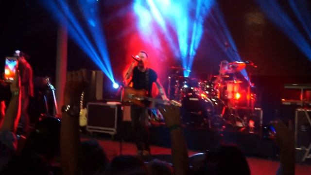 Звери - Районы, кварталы. Прага, 29.10.15 смотреть онлайн