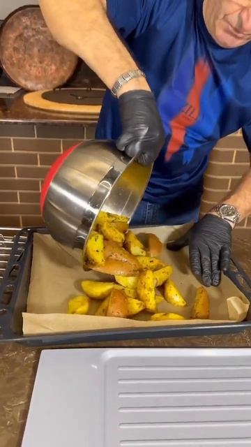 Карп в духовке  Просто шикарно    Подробный рецепт смотрите в сторис и актуальном