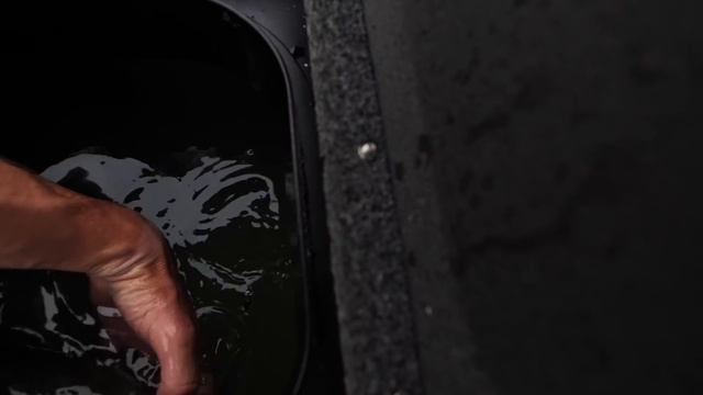 Fishing with MONDO WORM in Deep Water - BIG BASS! смотреть онлайн