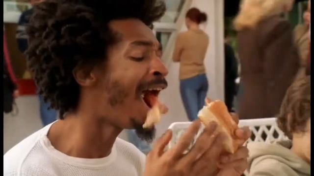 Палец в хотдоге || Смешной фрагмент из "Меня зовут Эрл" смотреть онлайн
