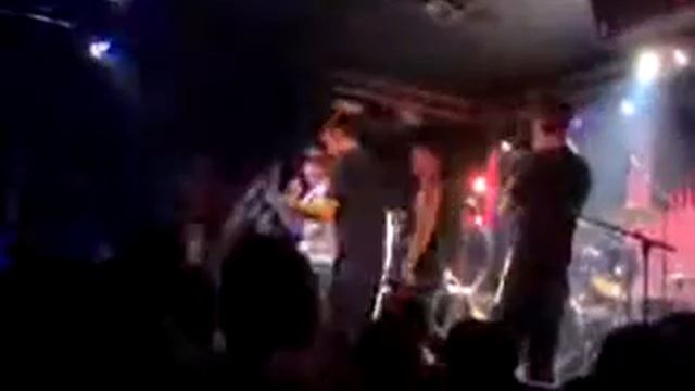 Mr.Hyde and Chet.flv смотреть онлайн