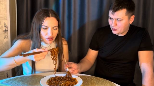 Обзор лапши BULDAK. Самая острая лапша в мире 3x Spicy.