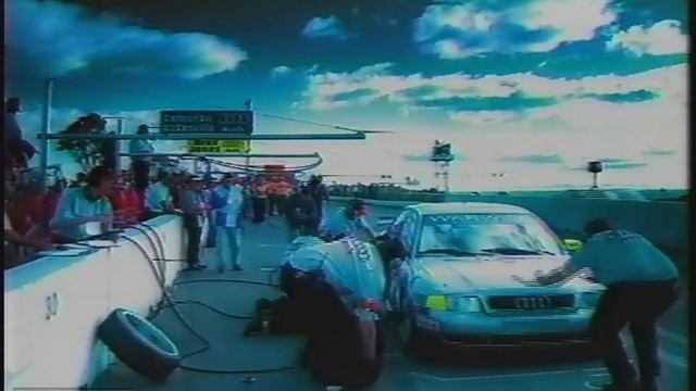 1998 Audi Quattro Commercial смотреть онлайн