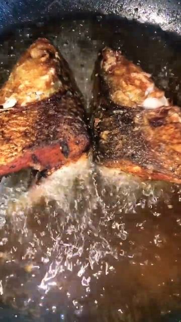 Giant Fish Head Fry ASMR #short #viral #trending #satisfying #crispy #crunchy смотреть онлайн