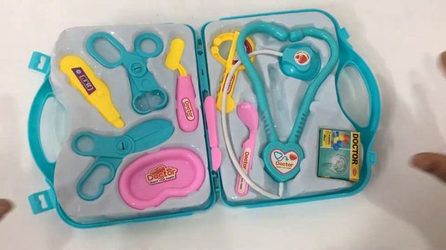 Doctor Tool Box | Doctor Kit Toy | Medical Kits | Doctor set toys | Kids play with doctor set смотреть онлайн