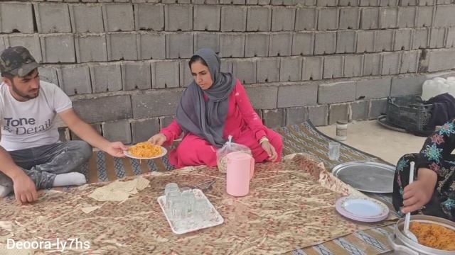 Unity in Deoora. Hossein's interest in boxing and buying all the equipment by Nemat.#deora смотреть онлайн