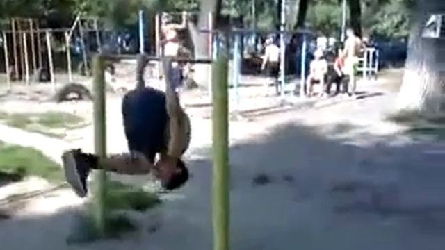 cobra en yoyo .240.mp4 смотреть онлайн