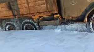 ЗИЛ 131 ПО СНЕГУ
