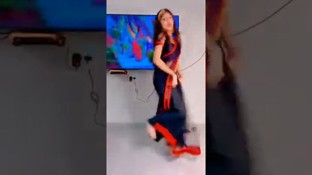 Does Melissa Benoist know how do you tap dance? смотреть онлайн