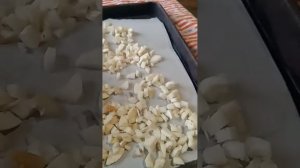 Как спасти чеснок,который начал гнить и расти.