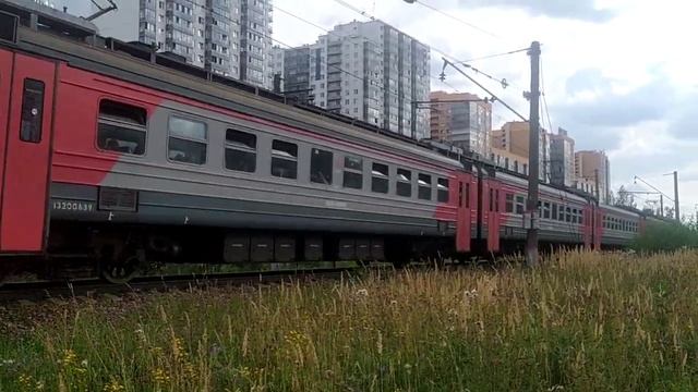 Электропоезд ЭД4М-0389 на станции Девяткино