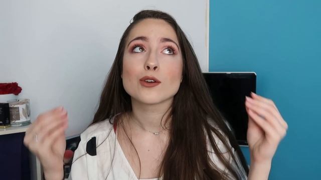 Les avantages de la carte étudiante ! - Célia b. смотреть онлайн