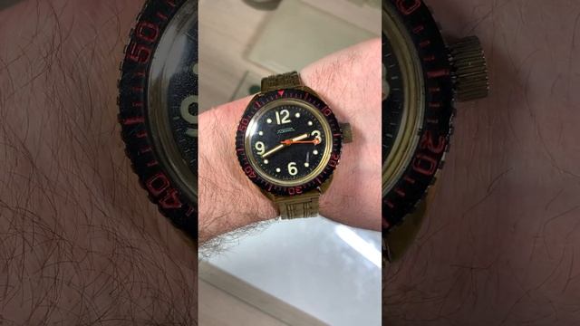 Раритетные часы Ракета-амфибия 2609.НА в стальном жёлтом корпусе покрытым нитридом титана ПЧЗ смотреть онлайн