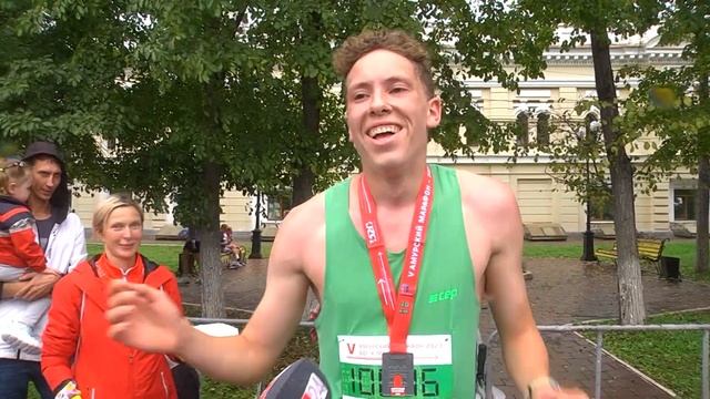 Около тысячи спортсменов вышли на старты 5-го юбилейного амурского марафона «Бег к мечте» смотреть онлайн