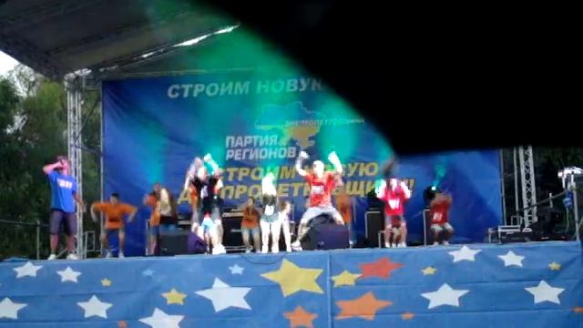 ART People feat. MC LOGIC-это Art People (День города 2011) смотреть онлайн