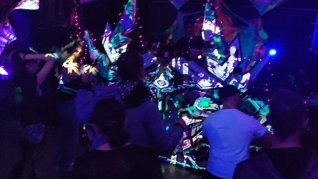 07.02.25 Hitech power vol. 2 kinky rouj UFO People смотреть онлайн