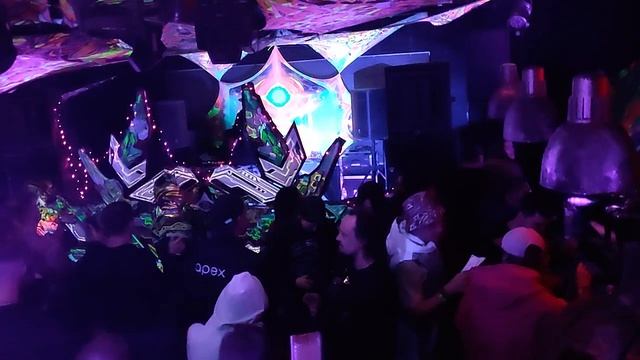 07.02.25 Hitech power vol. 2 kinky rouj UFO People смотреть онлайн