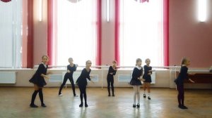 «Ёжики, ёжики» – игротанец из цикла «Ну ка, все вместе!»