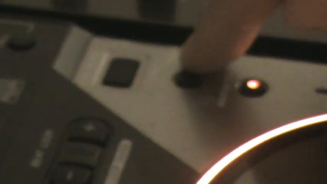 CDJ400 with Traktor Duo Effects & features Traktor Scratch Pro FX смотреть онлайн