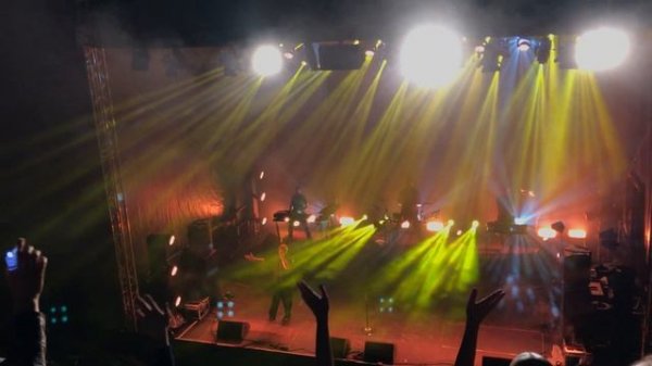 VNV Nation - Nova (Shine a Light on me)