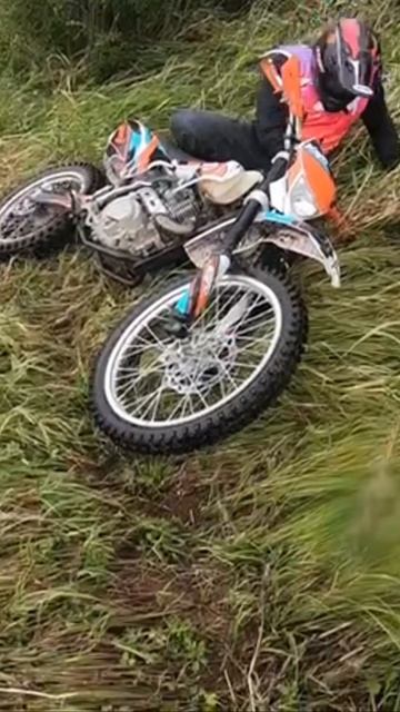 Что будет если нажать передний тормоз у мотоцикла. Прокат Аренда кросс эндуро мотоциклов питбайка смотреть онлайн