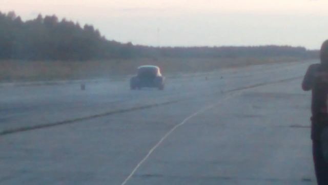'69 VW Beetle 4.2 V8 + HX55 WHEELIE! смотреть онлайн