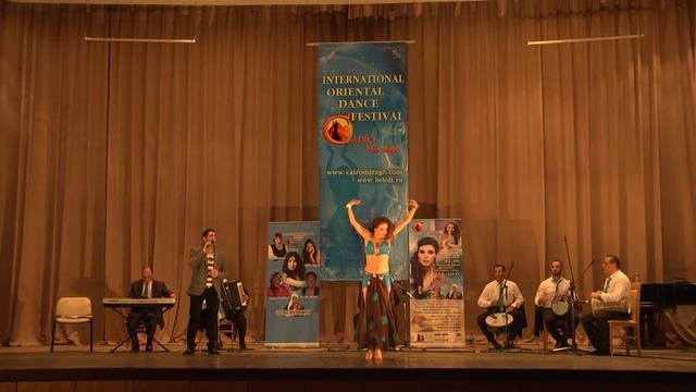 Nata Fari Bellydancer - Fakkarouni With Katia Eshta Orchestra