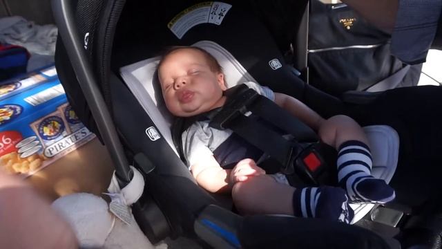 No Nip Slip! August 16 - 17, 2016 смотреть онлайн