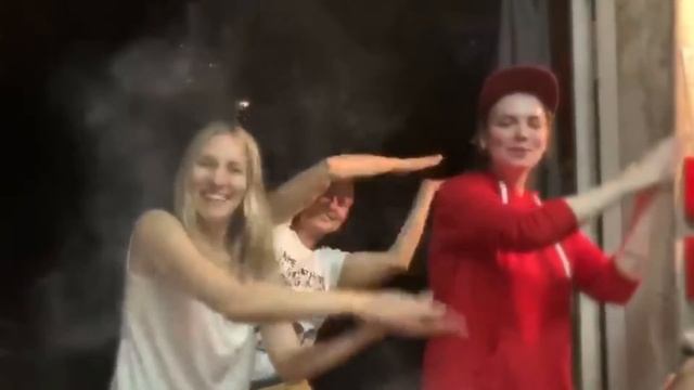 Masha & Stas смотреть онлайн