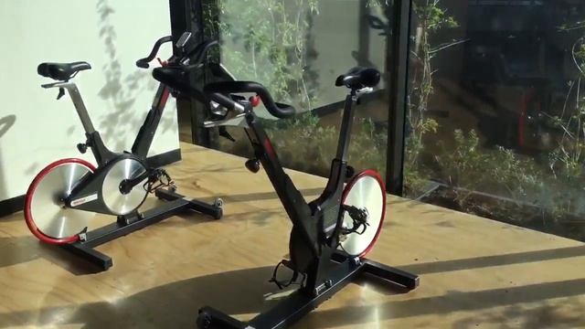 Жим зал в доме в Сиднее. / Apartment building gym, Sydney, Australia смотреть онлайн