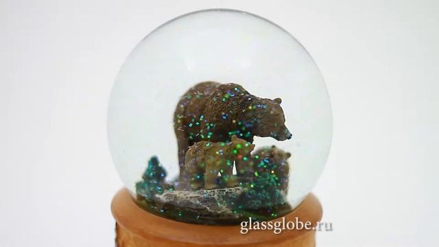 Снежный шар "Медведи" смотреть онлайн