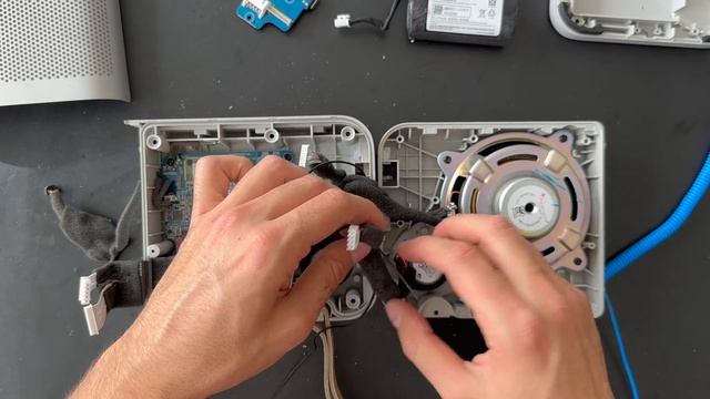 Bang & Olufsen Beoplay P6 Disassembly process and Battery replacement смотреть онлайн