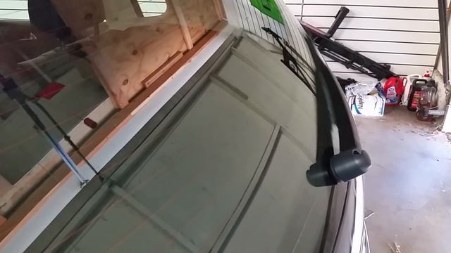 2009-2017 Volkswagen Tiguan SUV - Rear Window Wiper Arm - Testing After Changing Wiper Blade смотреть онлайн
