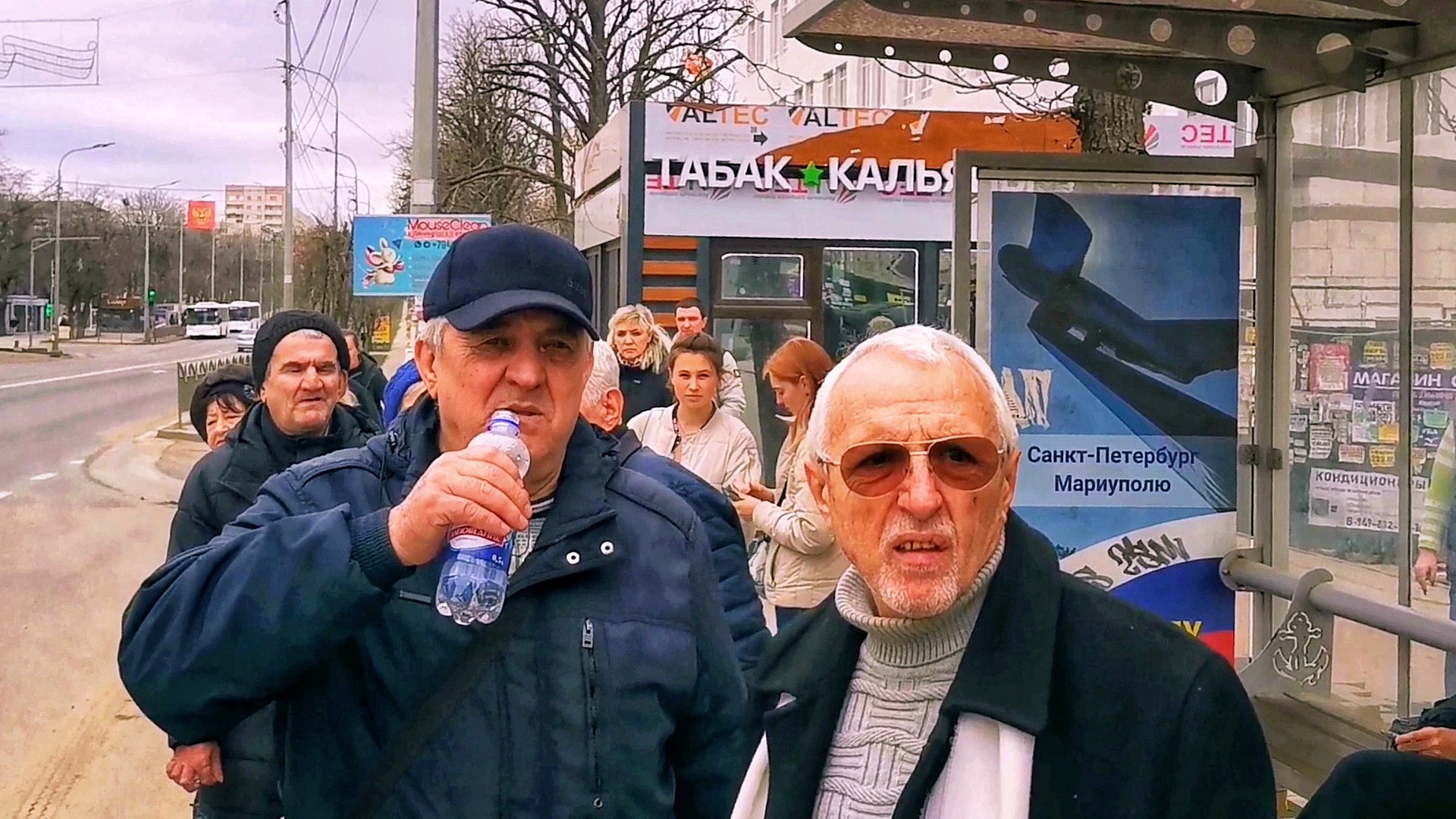 МАРИУПОЛЬ Реакция Новых Жителей на Обновлённый город🏬Ремонт и Жизнь сегодня смотреть онлайн