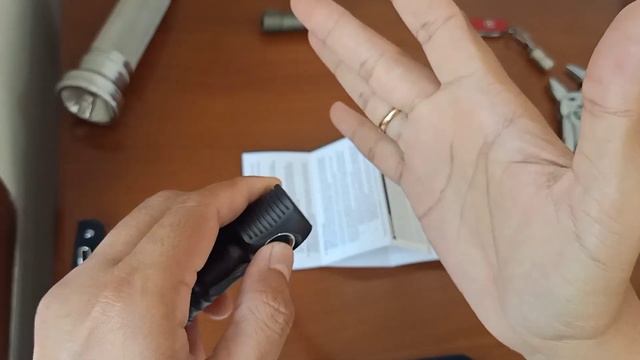 Review Zebralight SC53c N | Senter redup no cendol...| TINT, UI, Size...perfect (almost). смотреть онлайн