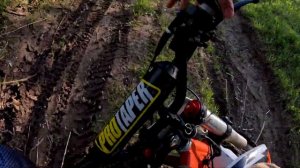 покатушки на питбайках с друзьями катаем на двух Xmotos и Kayo снова упал в грязь