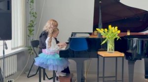 Немцева Ксения, 6 лет
Подготовительный класс 
ГБУДО г. Москвы «Вороновская детская школа искусств»