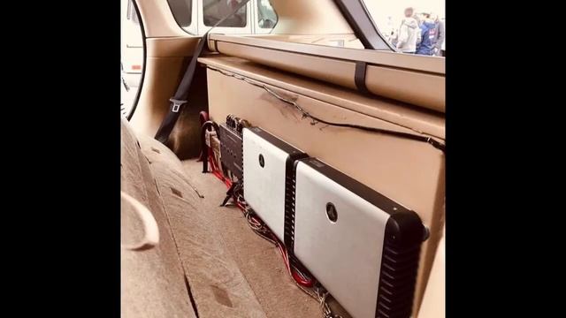RangeRover sport with Big subwoofers 🔊 смотреть онлайн